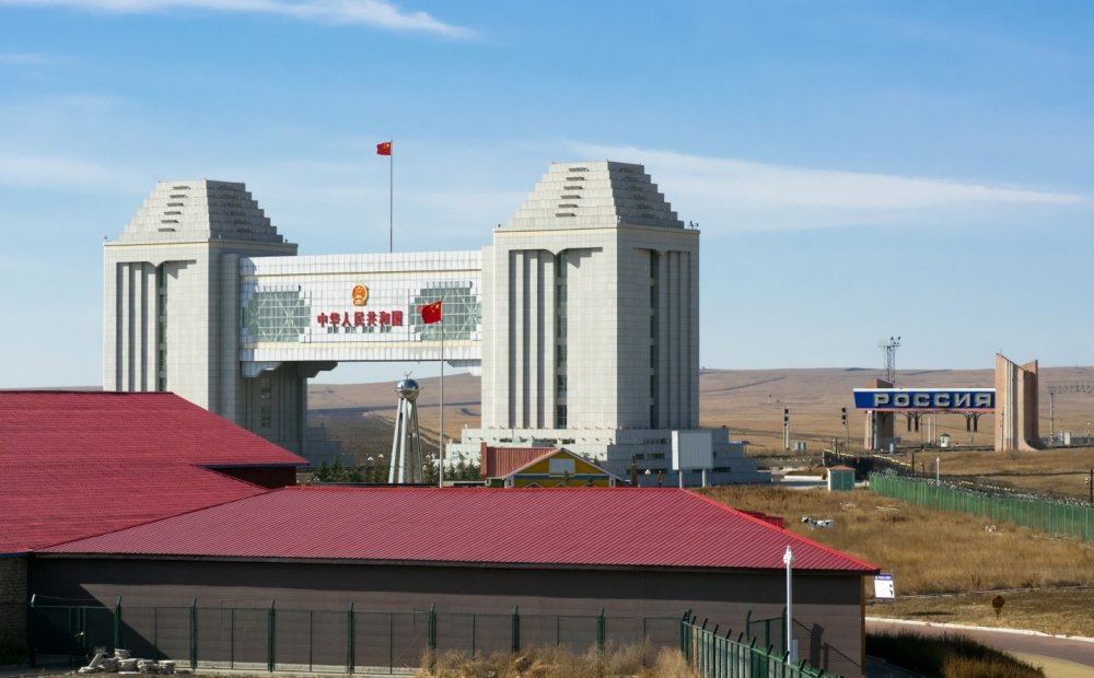 China Russia border crossing