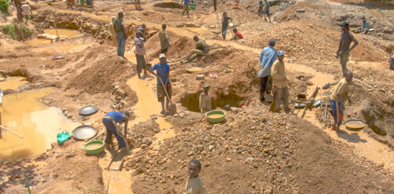 Miners in the Democratic Republic of Congo, some as young as 11. Photo by Enough Project via Flickr. Creative Commons.