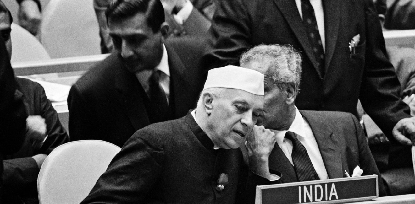 Sourcing India's Cold War: From Nehru to Gandhi