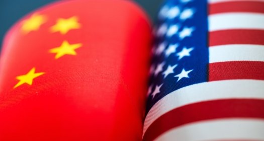 China and US flags