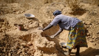 Role of Women in Artisanal Mining & Peacebuilding