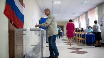 a voter in the Tyumen region of Russia