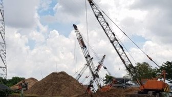 Sand extraction near Long Xuyen – one of the sand mining hotspots along the Mekong delta in Vietnam