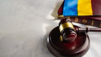 gavel ukrainian flag