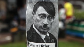 Image comparing Putin to hitler