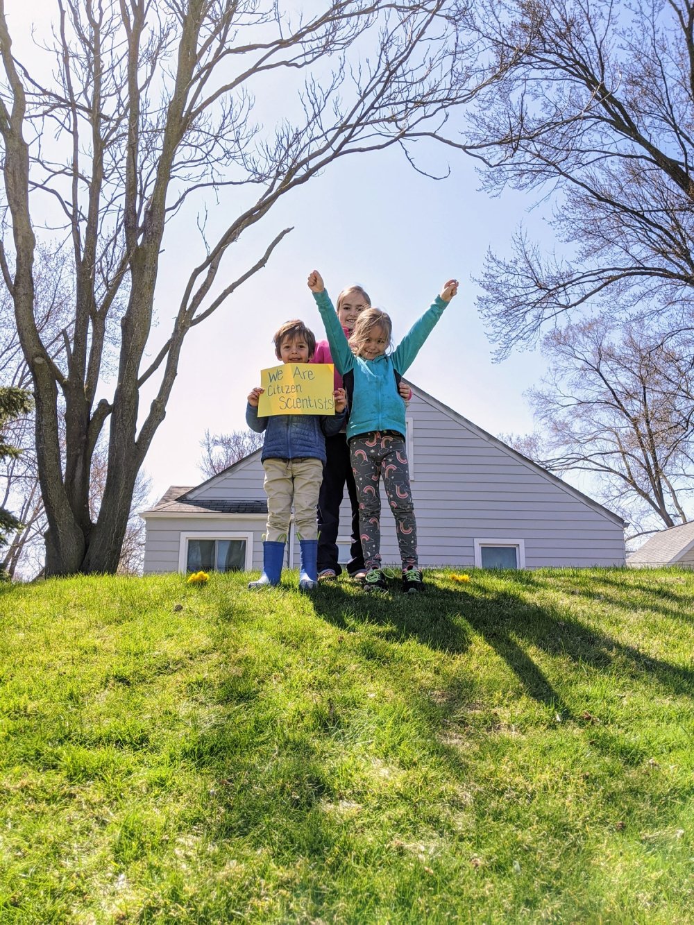 Kids doing the Earth Challenge